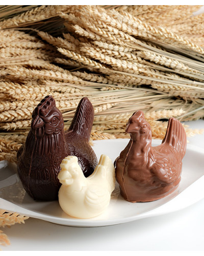 Sujets en chocolat de Pâques Poule de Pâques garnie (3 tailles)