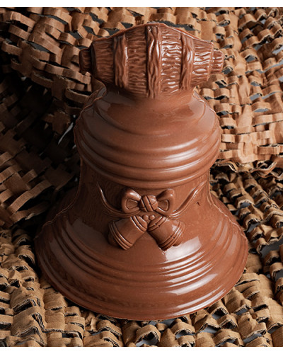 Sujets en chocolat de Pâques Cloche de Pâques N3 en coffret garnie lait ou noir 395gr