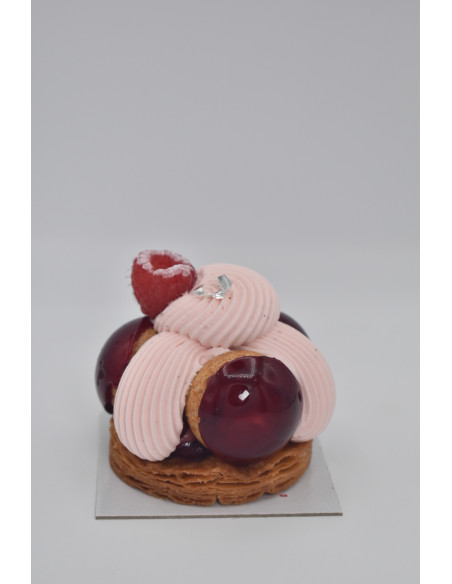 Gâteaux Saint Honoré framboise